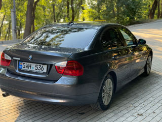 BMW 3 Series foto 4