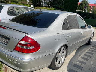 Mercedes E-Class foto 3