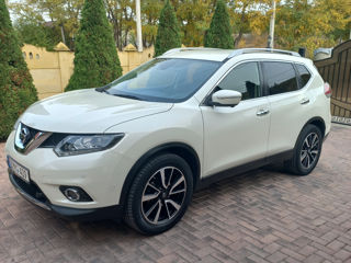 Nissan X-Trail foto 2