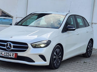 Mercedes B-Class foto 2