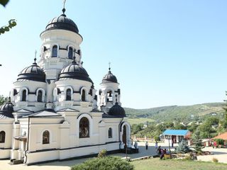 Pelerinaj la 9 manastiri, doar 220 lei/pers, Zilnic foto 1