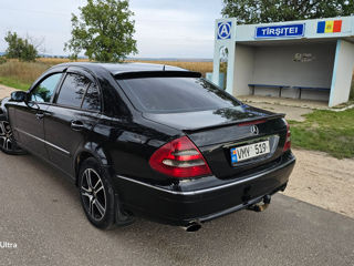 Mercedes E-Class foto 9