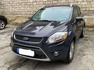 Ford Kuga foto 2