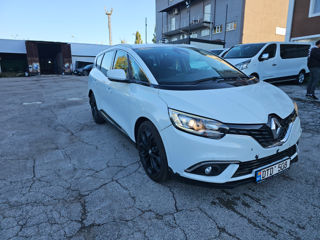 Renault Grand Scenic foto 2