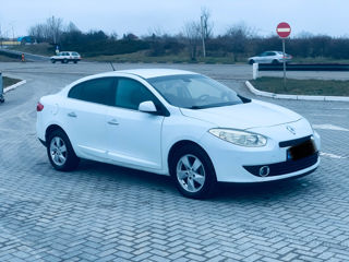 Renault Fluence foto 2