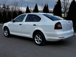 Skoda Octavia foto 6