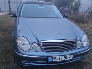 Mercedes E Class foto 1