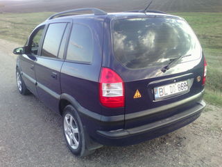 Opel Zafira foto 3