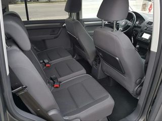 Volkswagen Touran foto 5