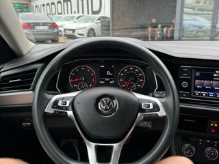 Volkswagen Jetta foto 6