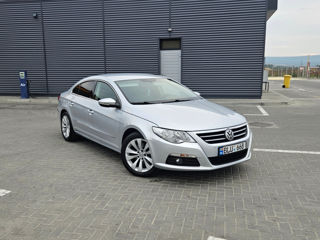 Volkswagen Passat CC foto 2