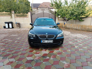 BMW 5 Series foto 3