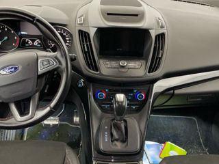 Ford Kuga foto 6