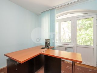 Casă cu 3 nivele, str. Dokuceaev, Telecentru, 600 € ! foto 5