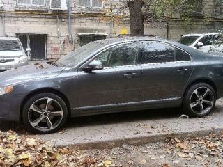 Volvo S80 foto 2