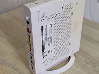 Vînd router WI-FI ZTE Experia Box v10 ZXHN H369A cu viteza de 1300 Mbit/s foto 7