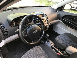 KIA Ceed foto 1