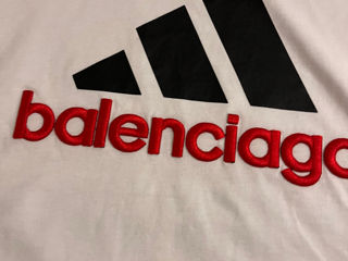 Balenciaga foto 2