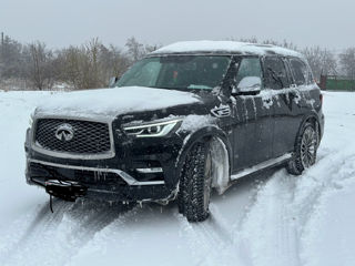 Infiniti QX80 фото 7