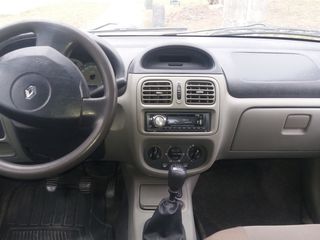 Renault Clio foto 7