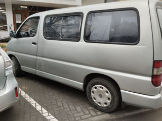 Toyota Hiace foto 5