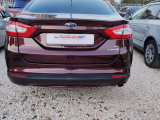 Ford Fusion foto 6