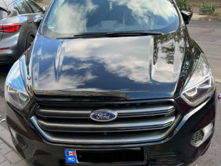 Ford Kuga foto 2