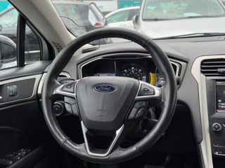 Ford Fusion foto 11