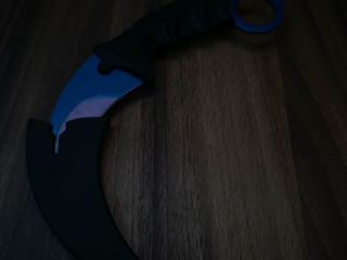 Vând Karambit