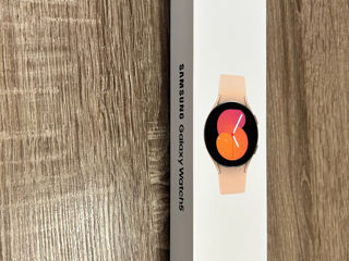 Samsung Galaxy Watch 5 - 2300 lei