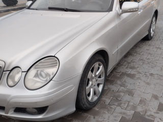 Mercedes E-Class foto 3