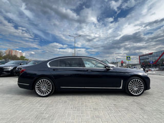 BMW 7 Series foto 8