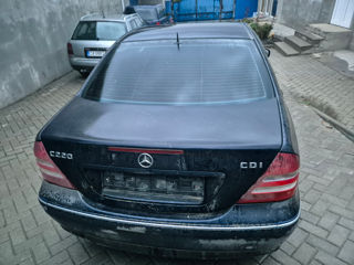 Piese Mercedes C Class W203 2.2 Cdi foto 3