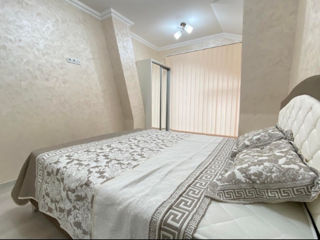 Apartament cu 3 camere, 80 m², Centru, Chișinău foto 2