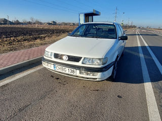 Volkswagen Passat foto 1