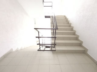 Apartament cu 2 camere, 61 m², Molodova, Bălți foto 10