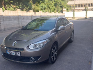 Renault Fluence foto 2