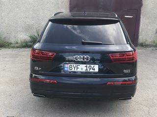 Audi Q7 foto 8