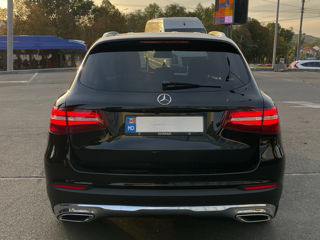 Mercedes GLC foto 4