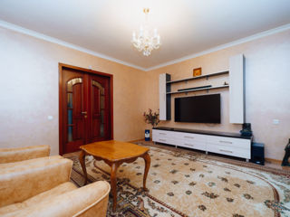 Apartament cu 4 camere, 96 m², Ciocana, Chișinău foto 2