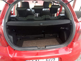 Toyota Yaris foto 9