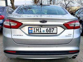 Ford Fusion фото 4