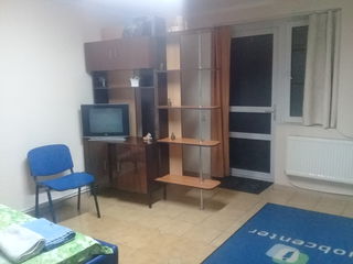 Acum e  liber - 350 lei noaptea...Apartament dotat  cu  tot  necesarul foto 3