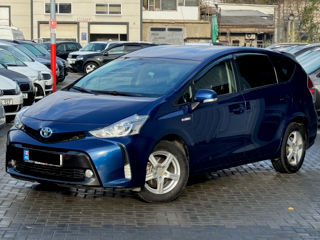 Toyota Prius +