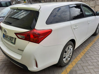 Toyota Auris foto 4