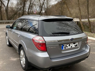 Subaru Outback foto 3