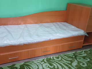 Кровать и новый матрас foto 1
