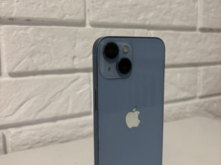 iPhone 14 blue foto 2