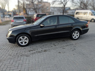 Mercedes E-Class foto 2