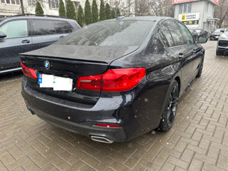 BMW 5 Series foto 4